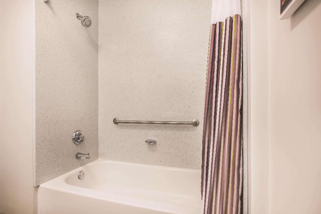 La Quinta Inn & Suites Chambersburg