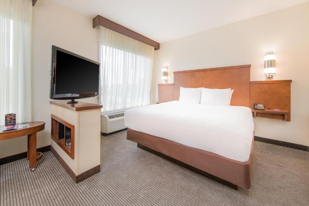 Hampton Inn & Suites Charleston Airport, North Charleston & Airport