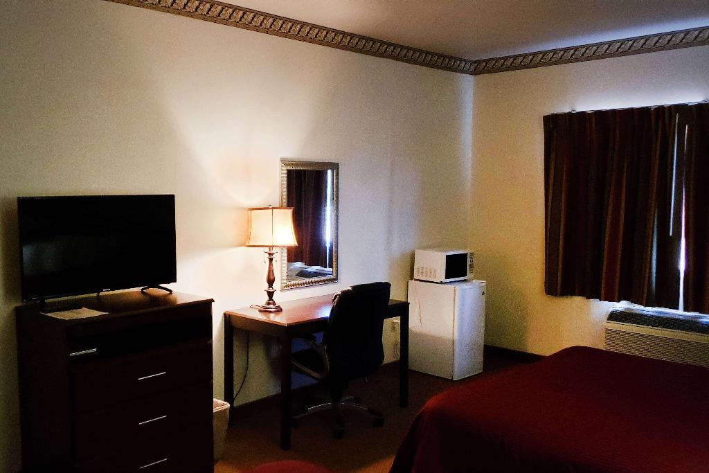 Travelodge by Wyndham Carlsbad NM