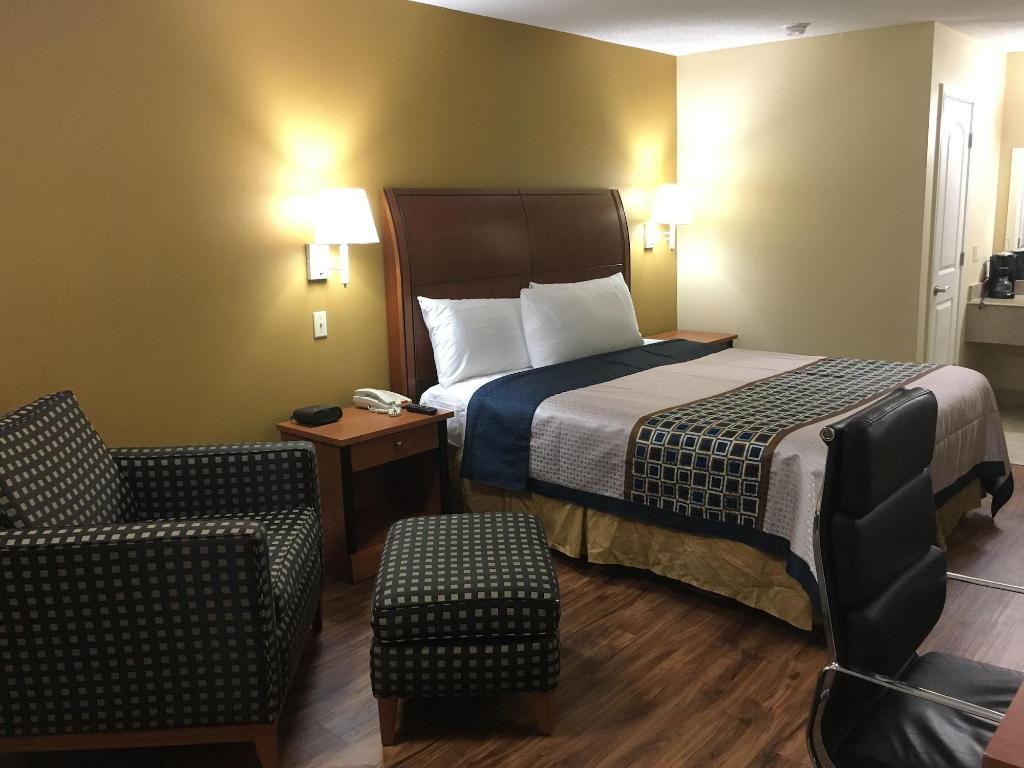 Super 8 Motel - Navasota