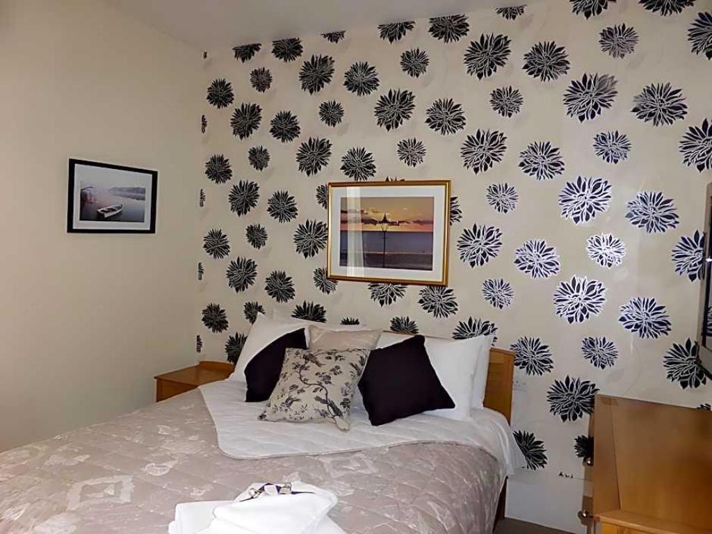 Bailey Ground Lodge