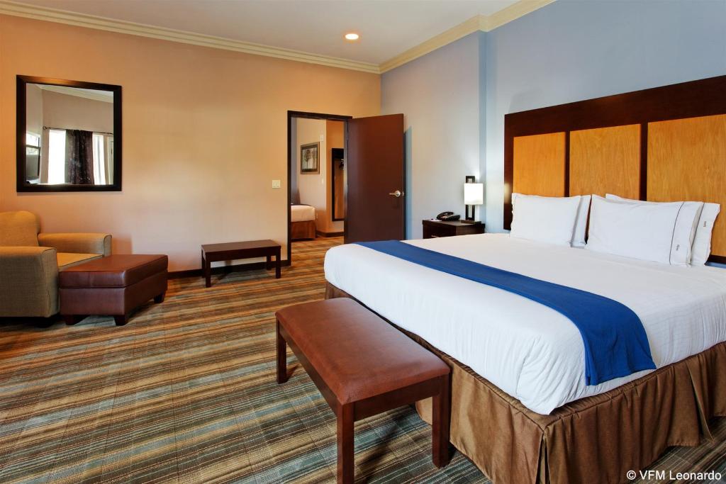 Holiday Inn Express Benicia