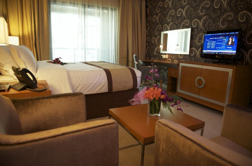 hotel-thumb