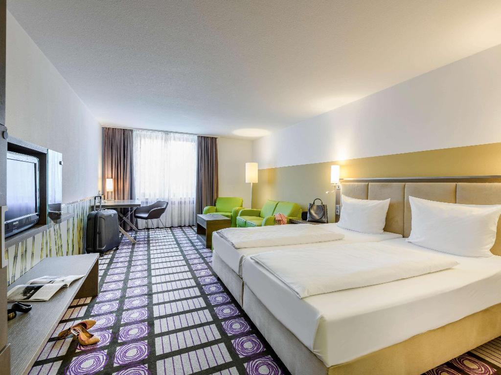 hotel-thumb