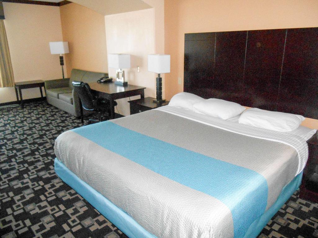Motel 6 Joshua, TX GA