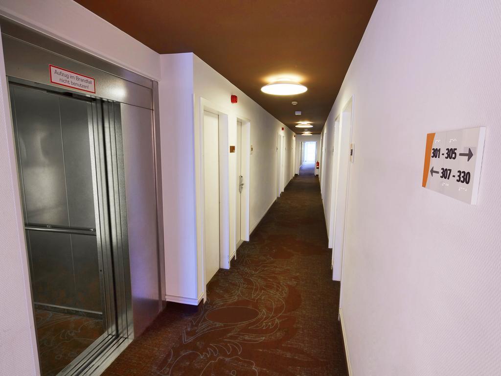 hotel-thumb
