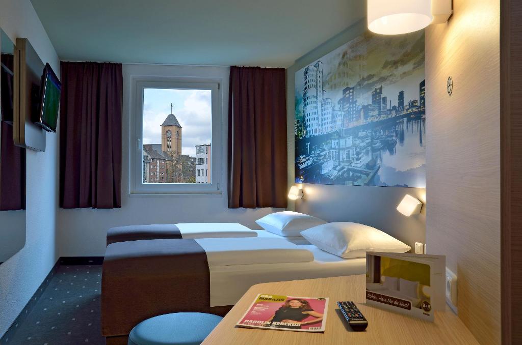 hotel-thumb