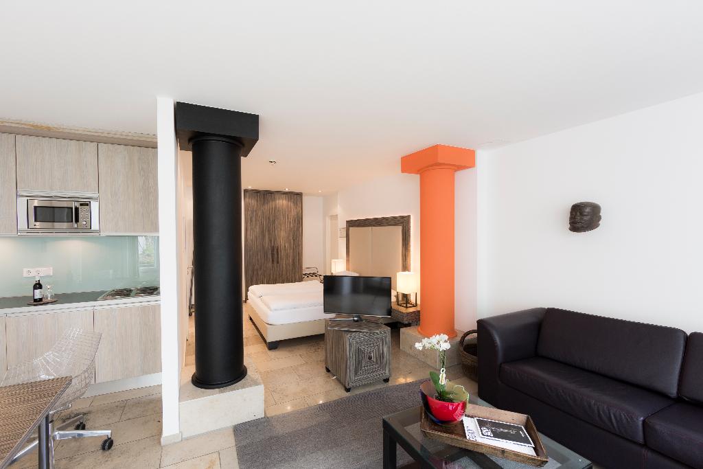 hotel-thumb
