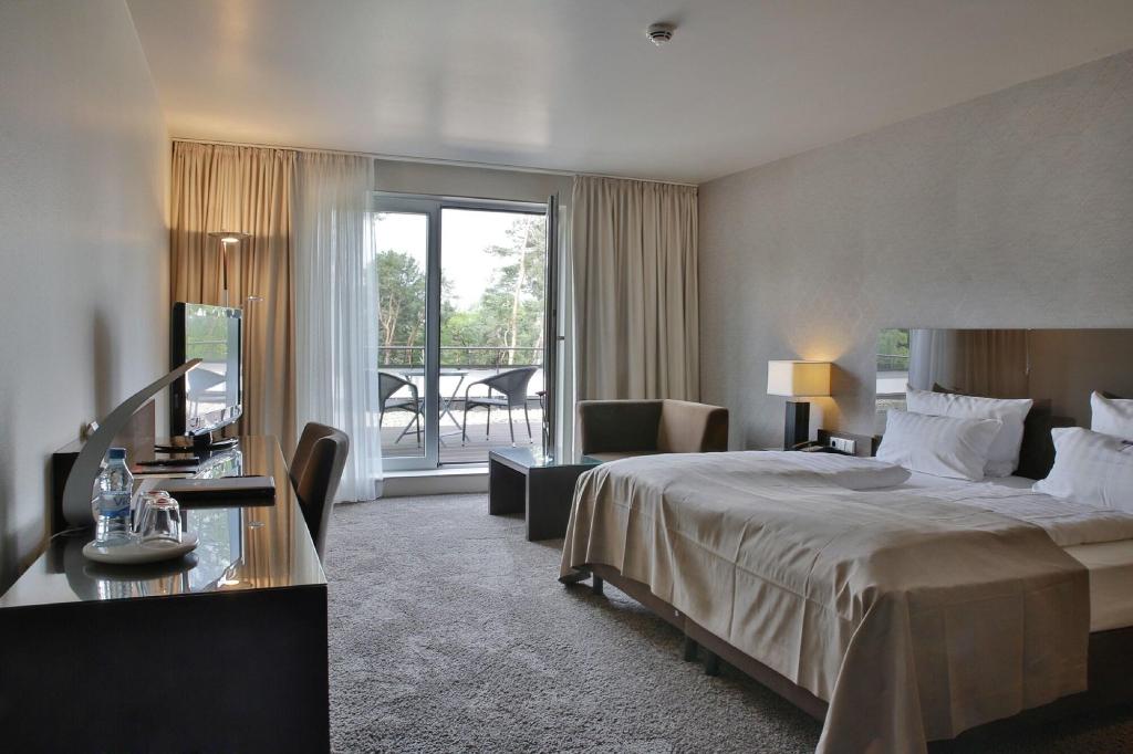 hotel-thumb