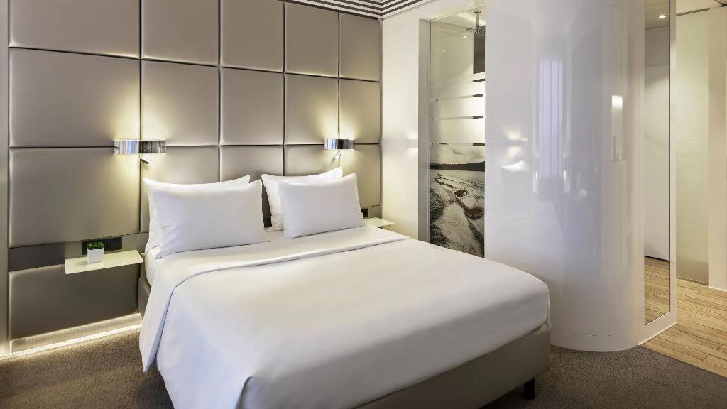 hotel-thumb