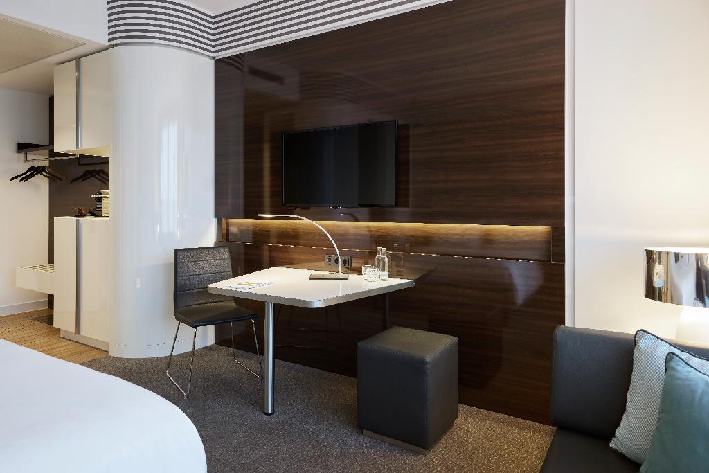 hotel-thumb