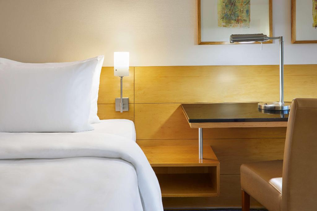 hotel-thumb