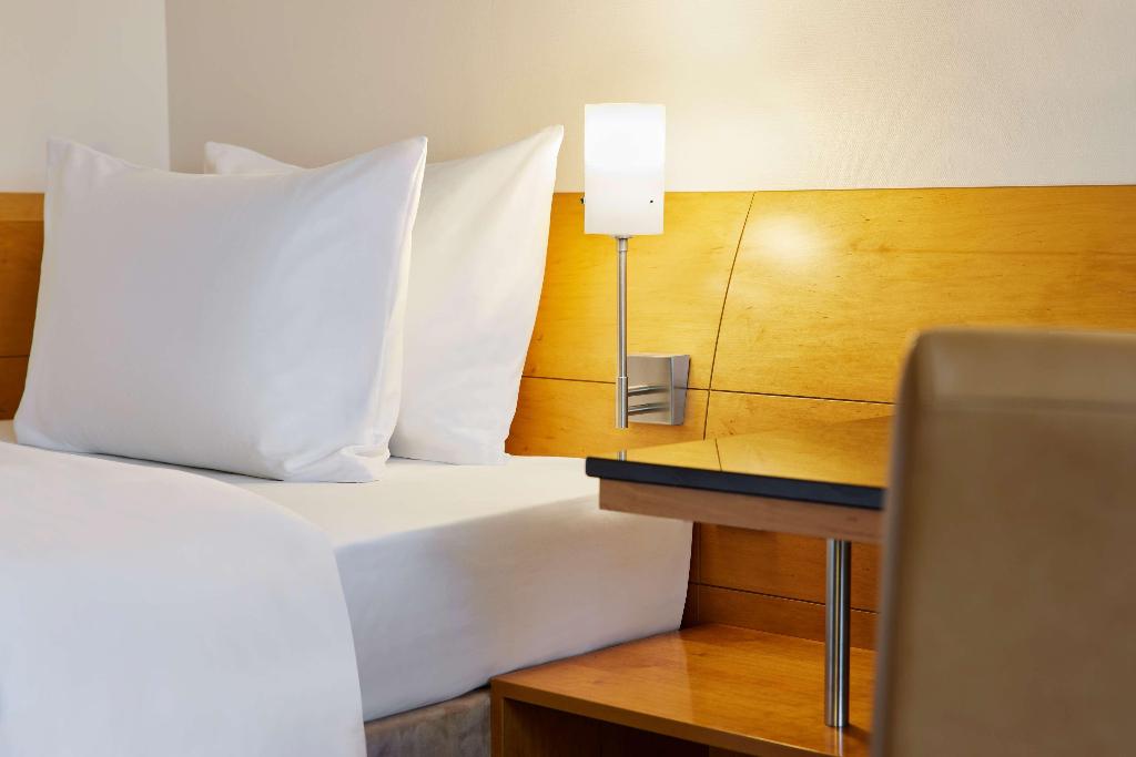 hotel-thumb