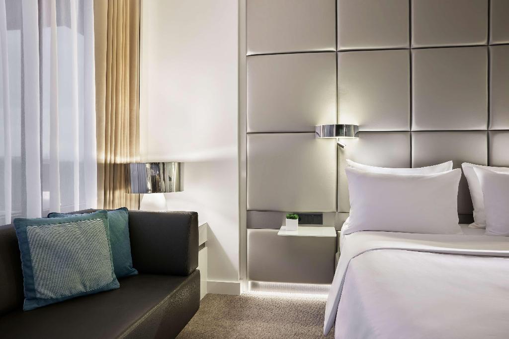 hotel-thumb