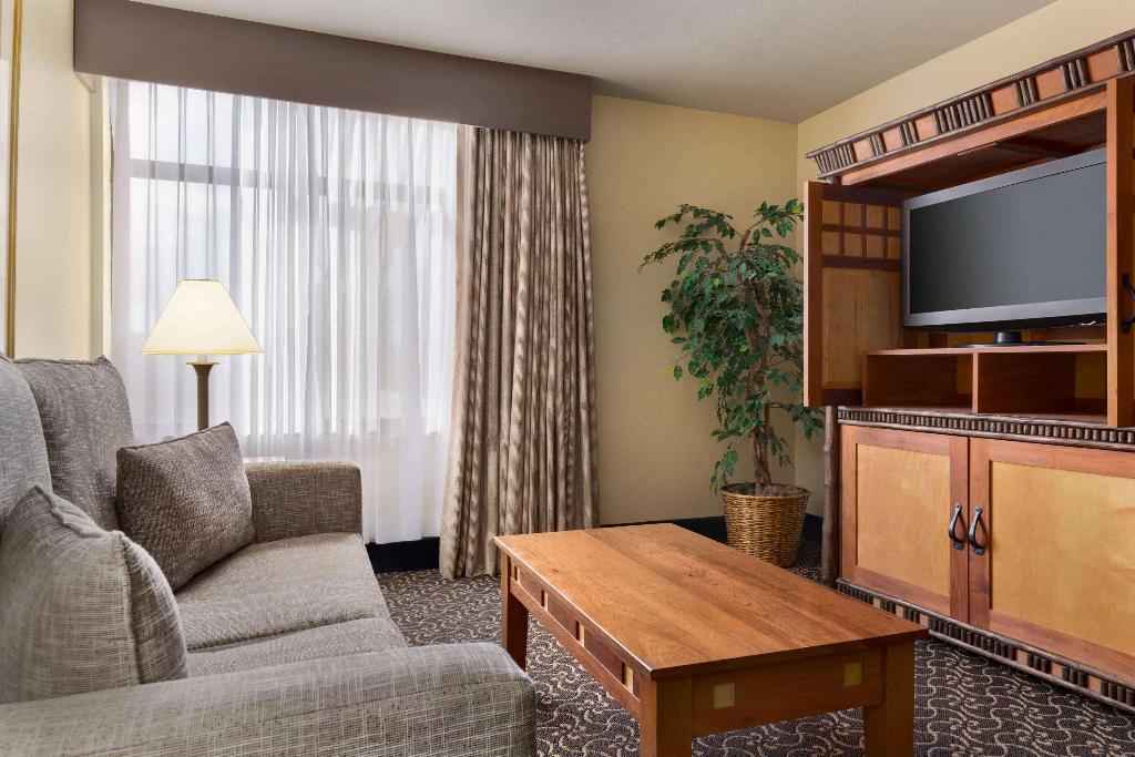 Wingate by Wyndham Greenwood Village/Denver Tech