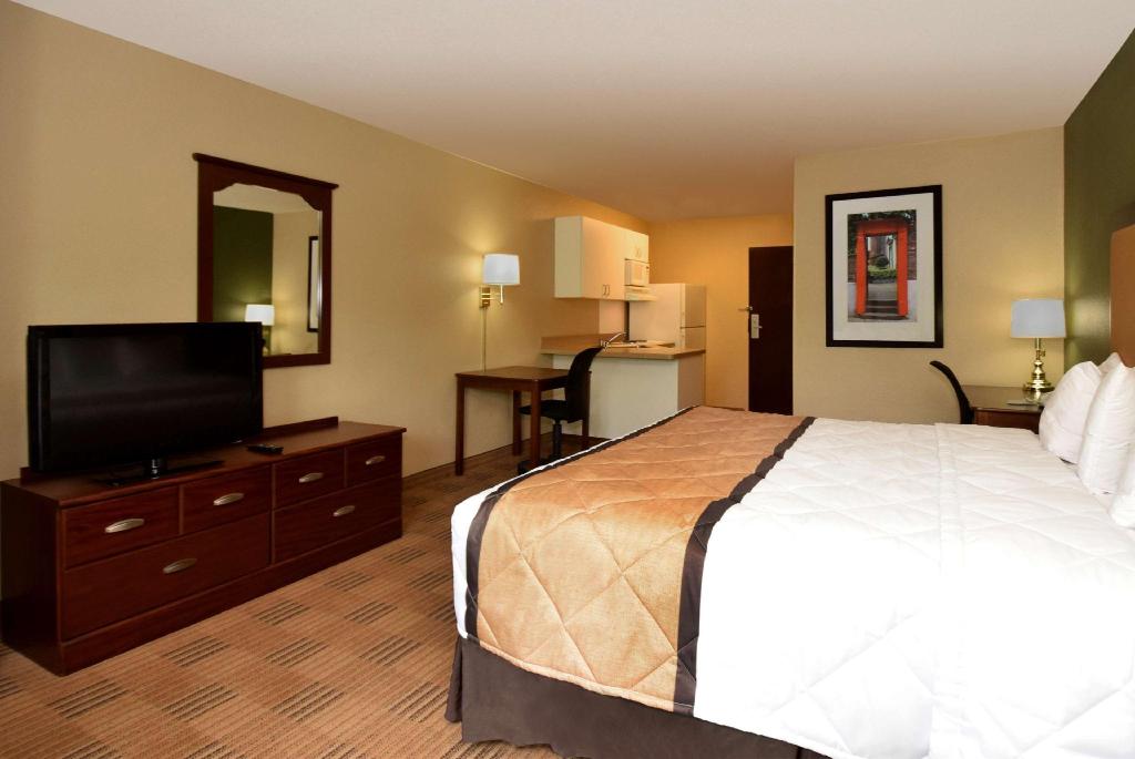 Extended Stay America - Detroit - Sterling Heights