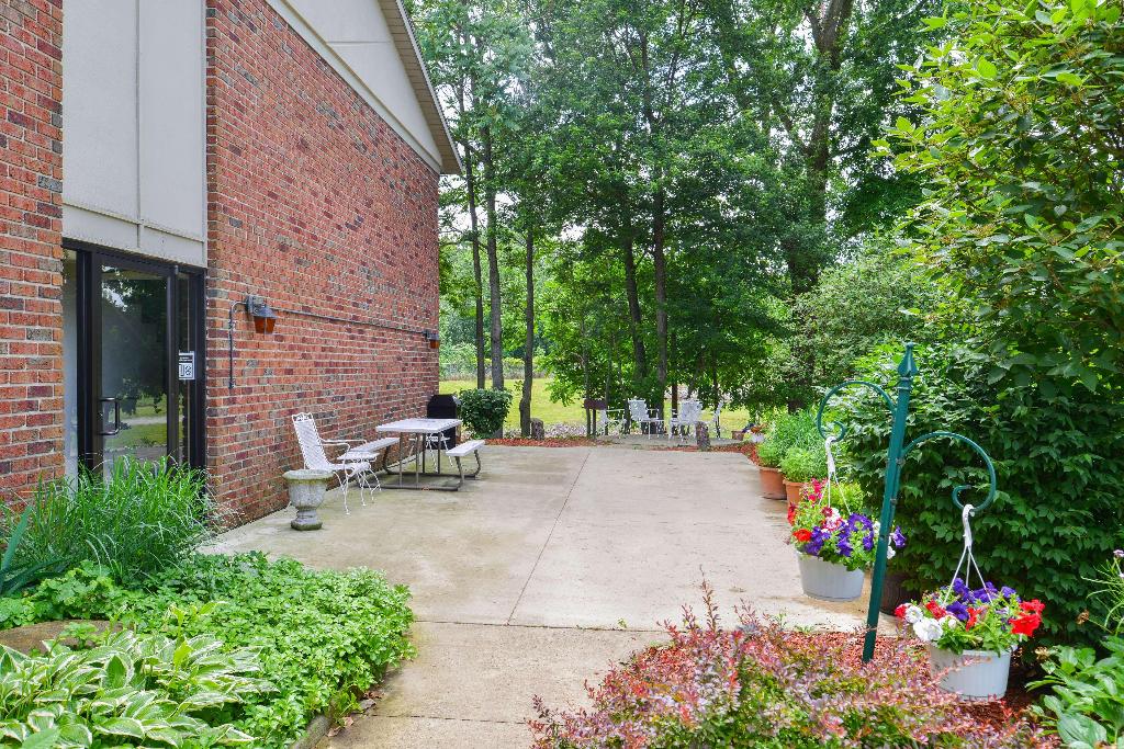 Americas Best Value Inn & Suites Bluffton