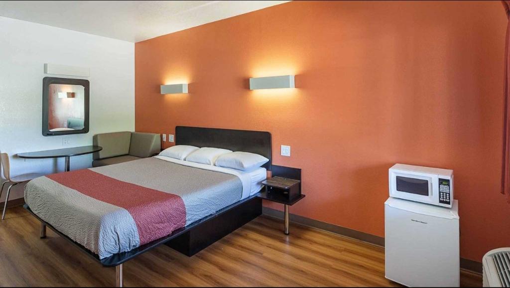 Motel 6 Fort Worth - Bedford
