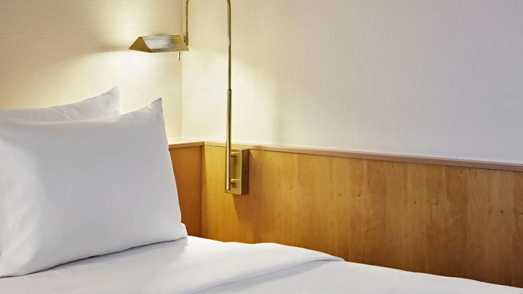 hotel-thumb