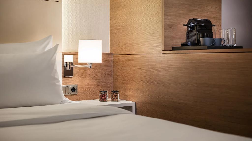 hotel-thumb