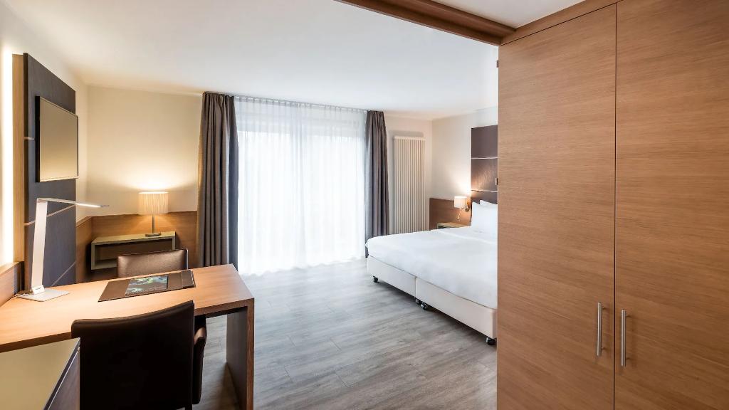 hotel-thumb