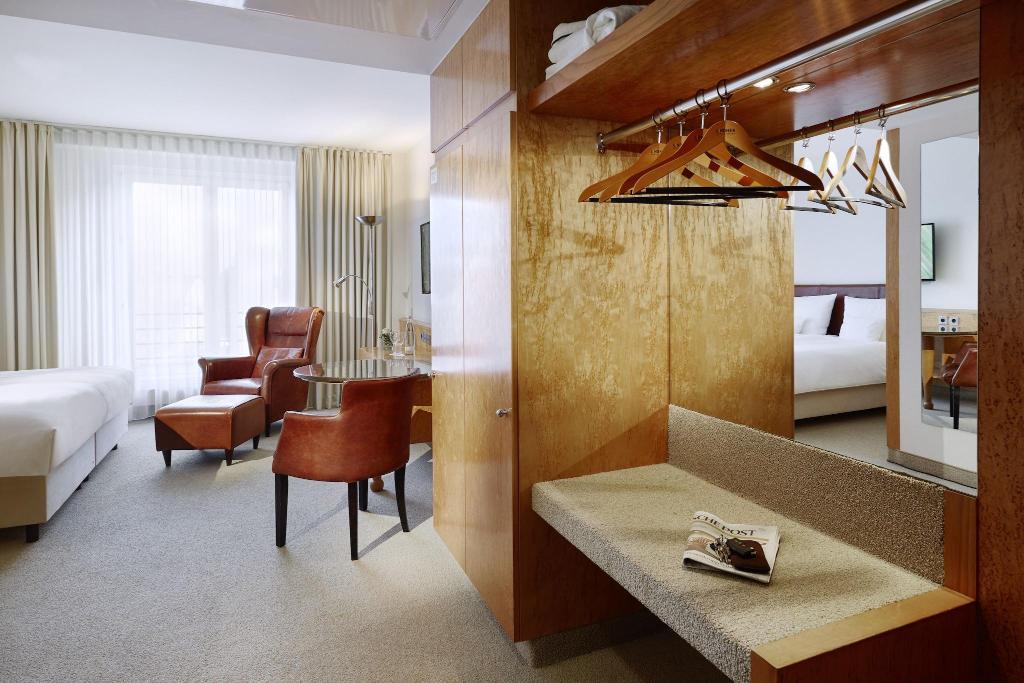hotel-thumb