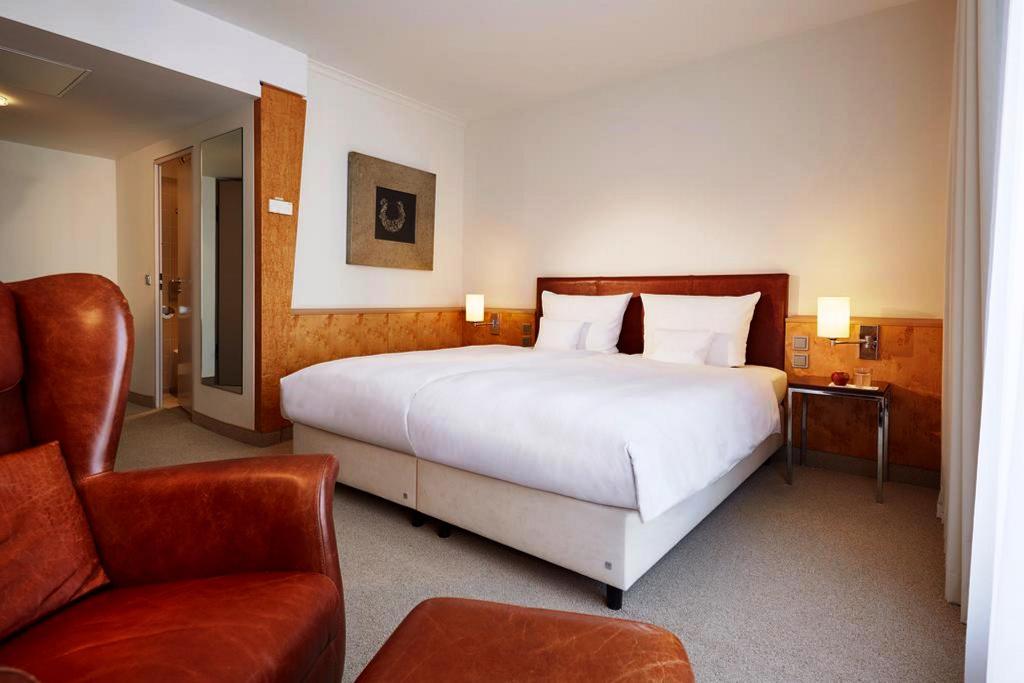 hotel-thumb