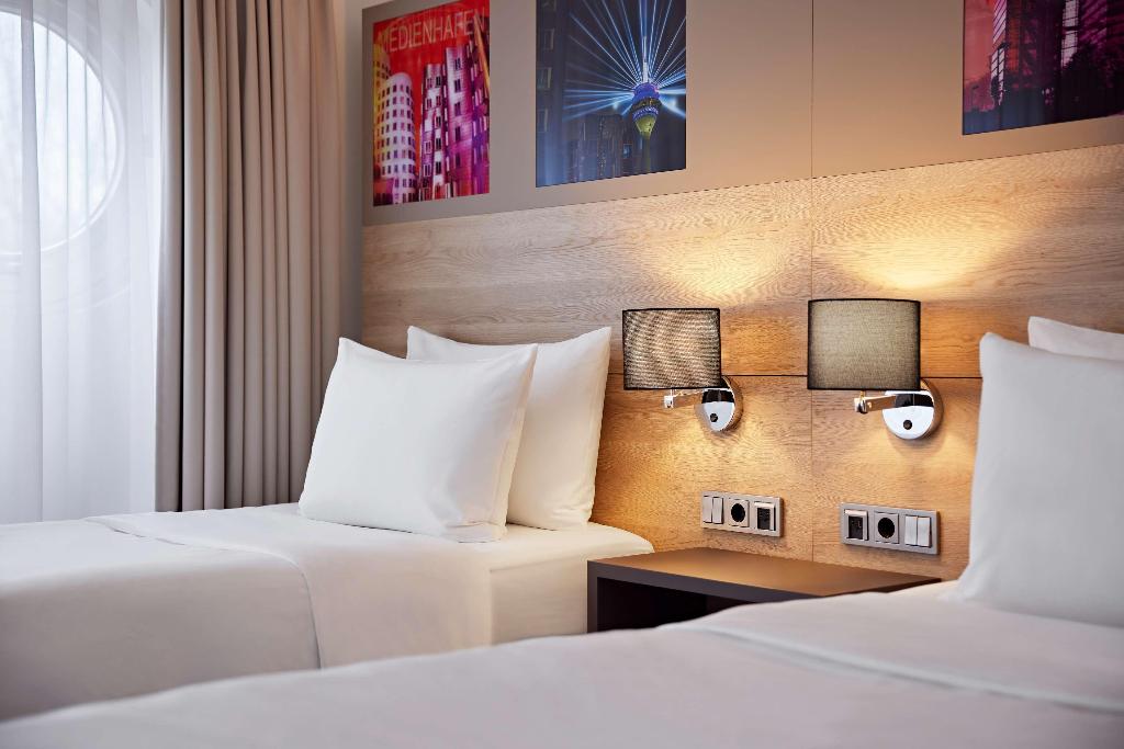 hotel-thumb