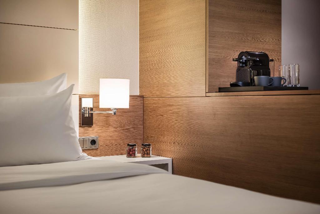 hotel-thumb
