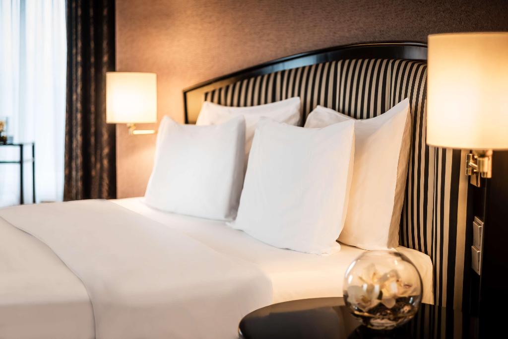 hotel-thumb