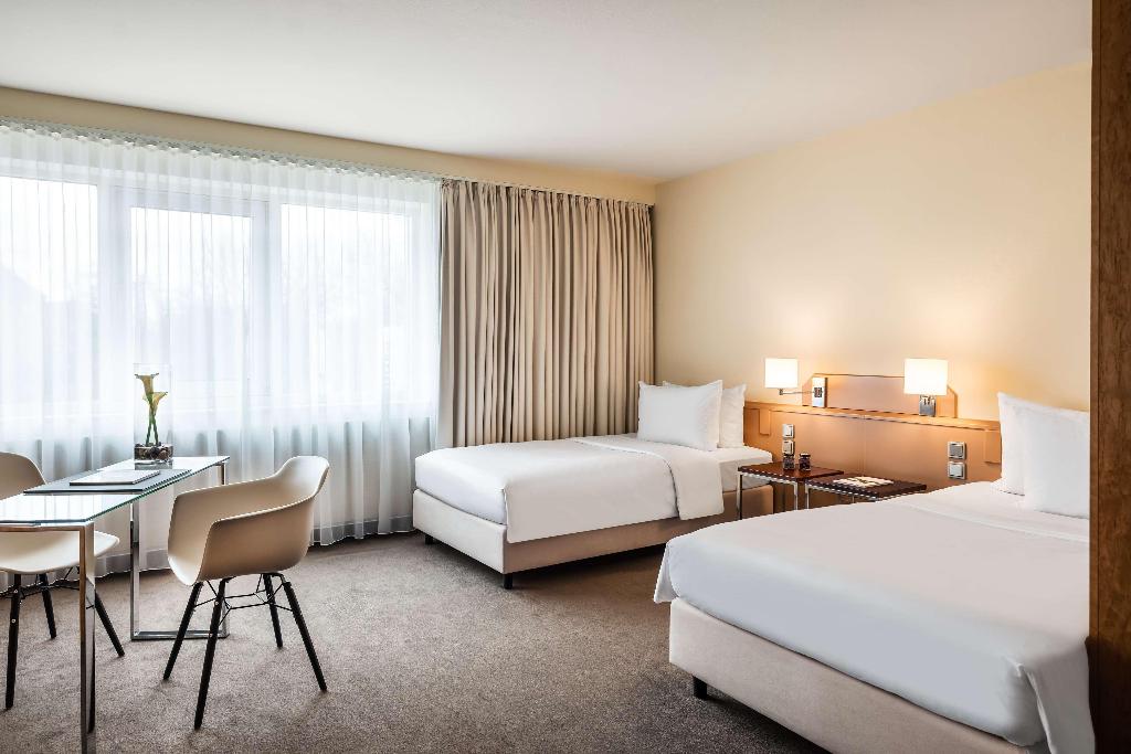 hotel-thumb