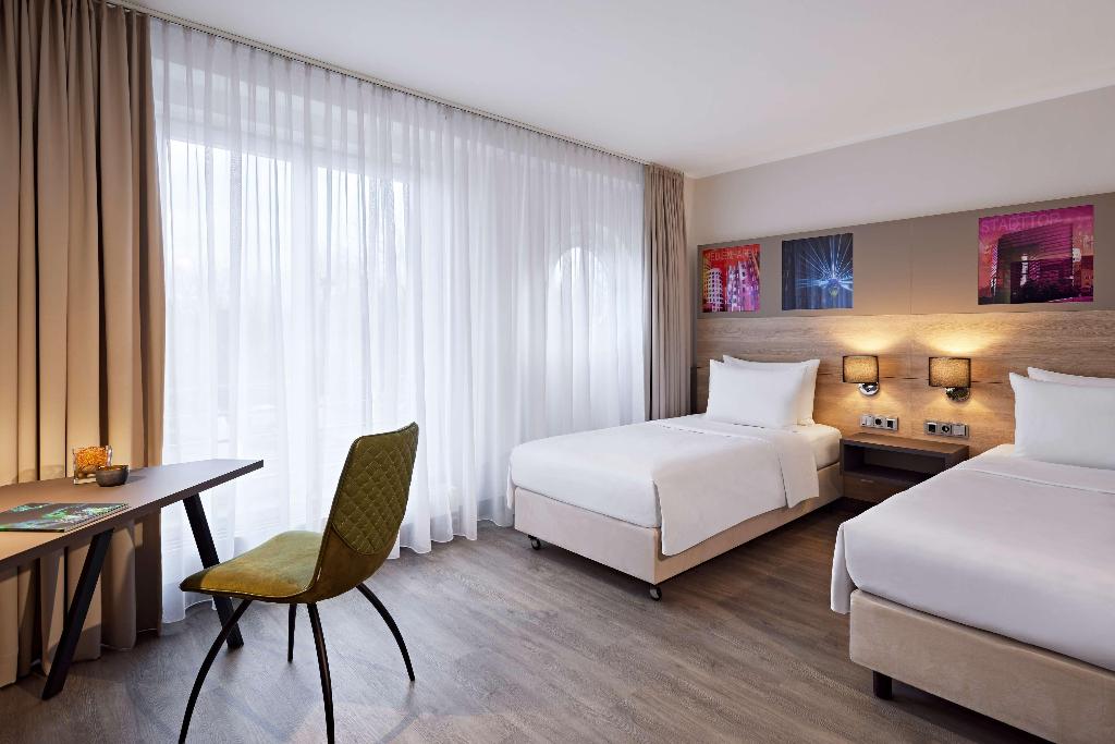 hotel-thumb