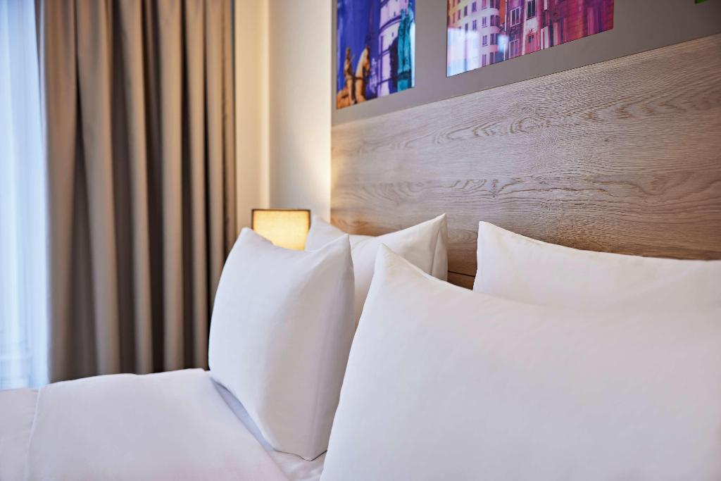 hotel-thumb