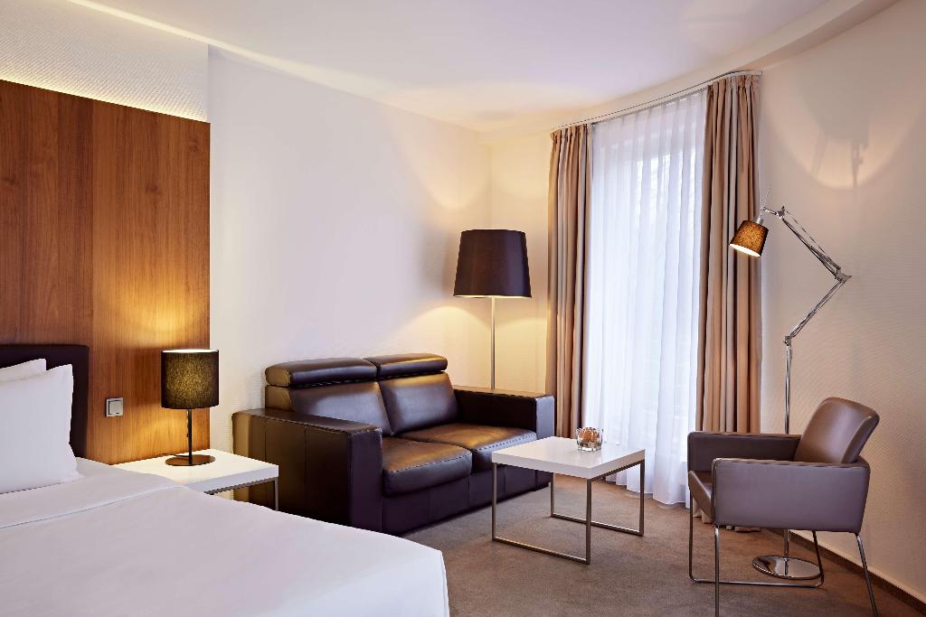 hotel-thumb
