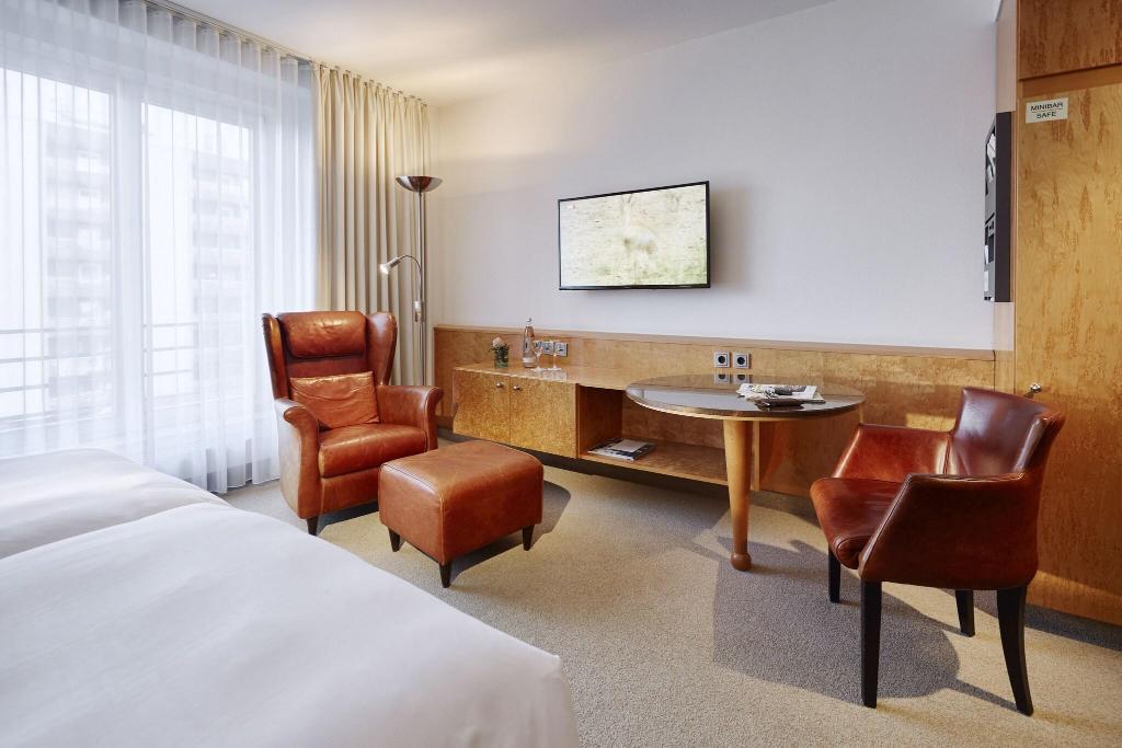 hotel-thumb
