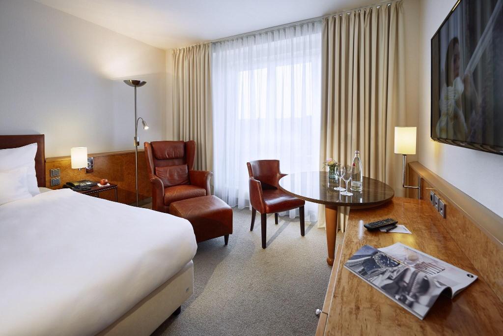 hotel-thumb