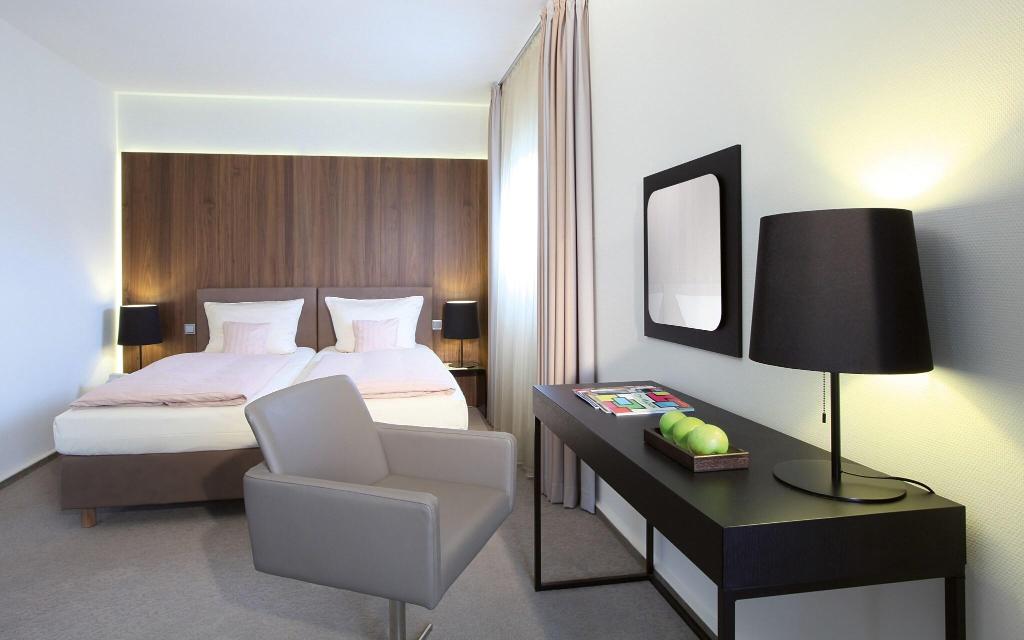 hotel-thumb