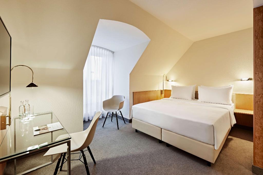 hotel-thumb