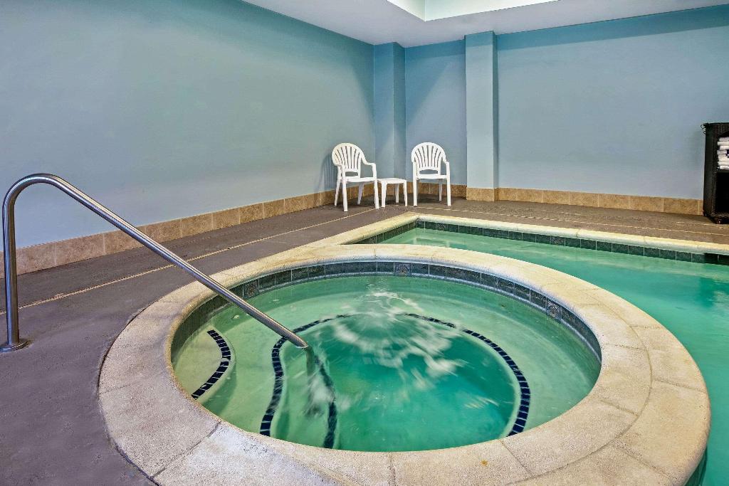 La Quinta Inn & Suites Garland Harbor Point