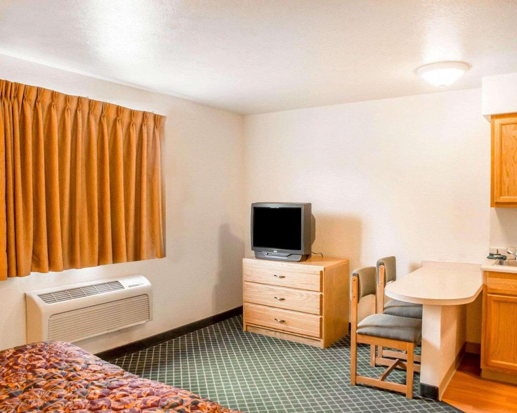 Suburban Studios Dayton-WP AFB