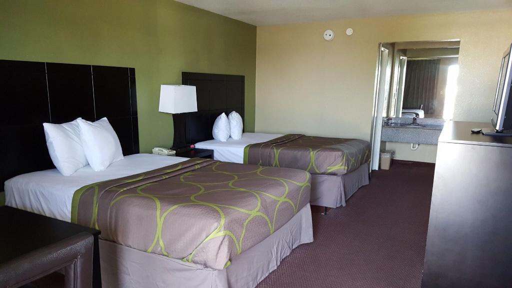 Super 8 Rockwall