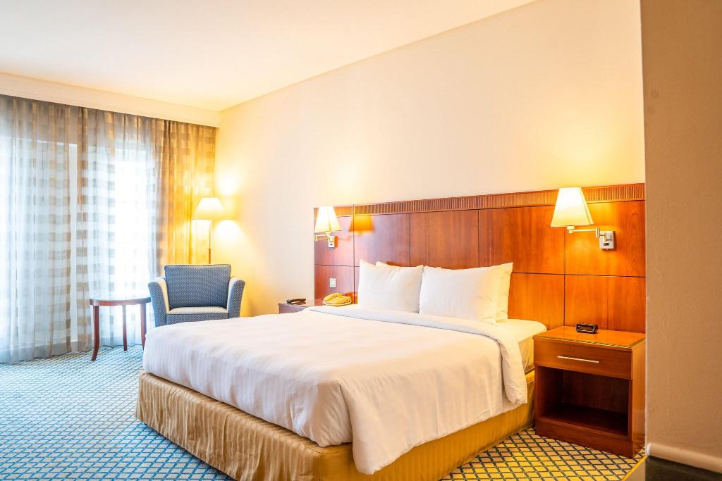 hotel-thumb