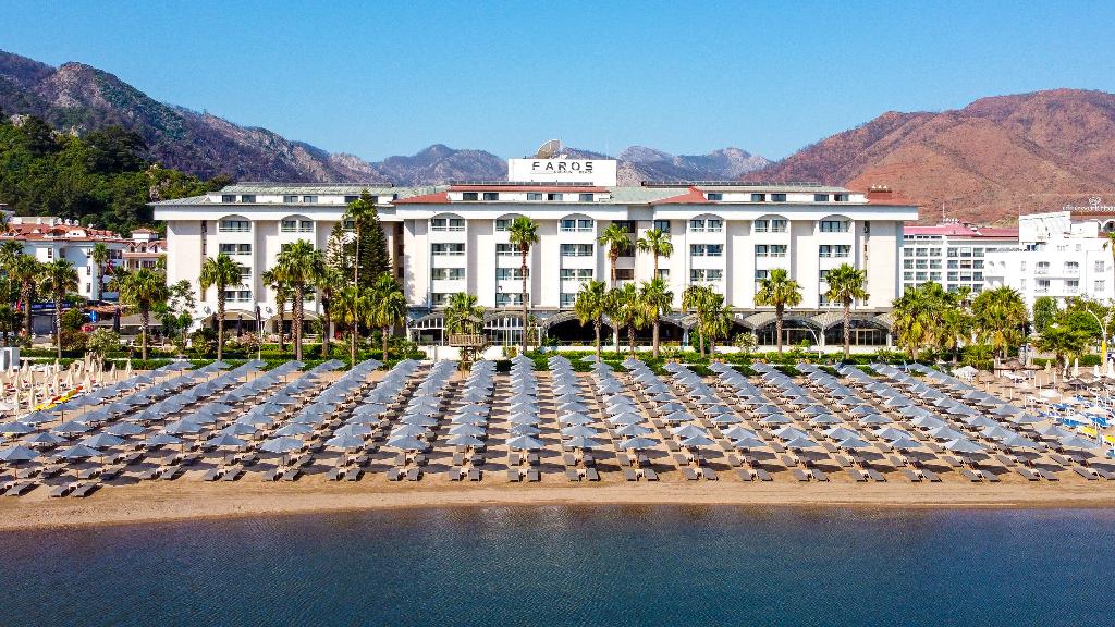 Faros Premium Beach Hotel