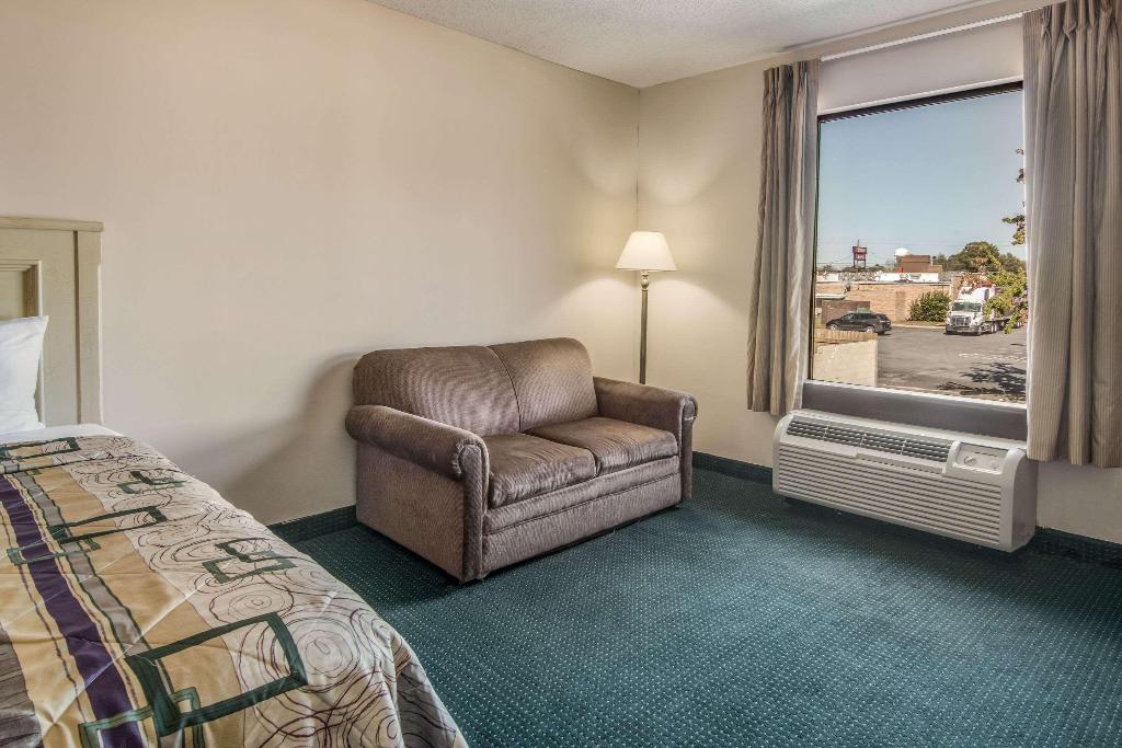 Rodeway Inn Suites East Dublin