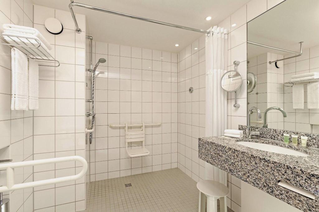 hotel-thumb