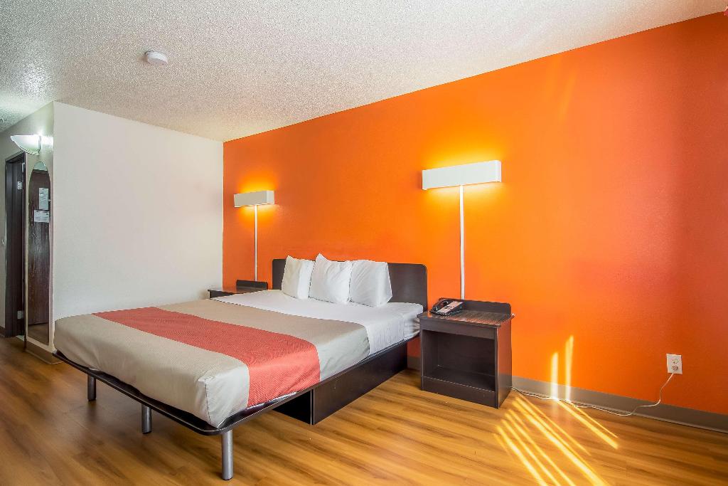Motel 6 Dallas - North