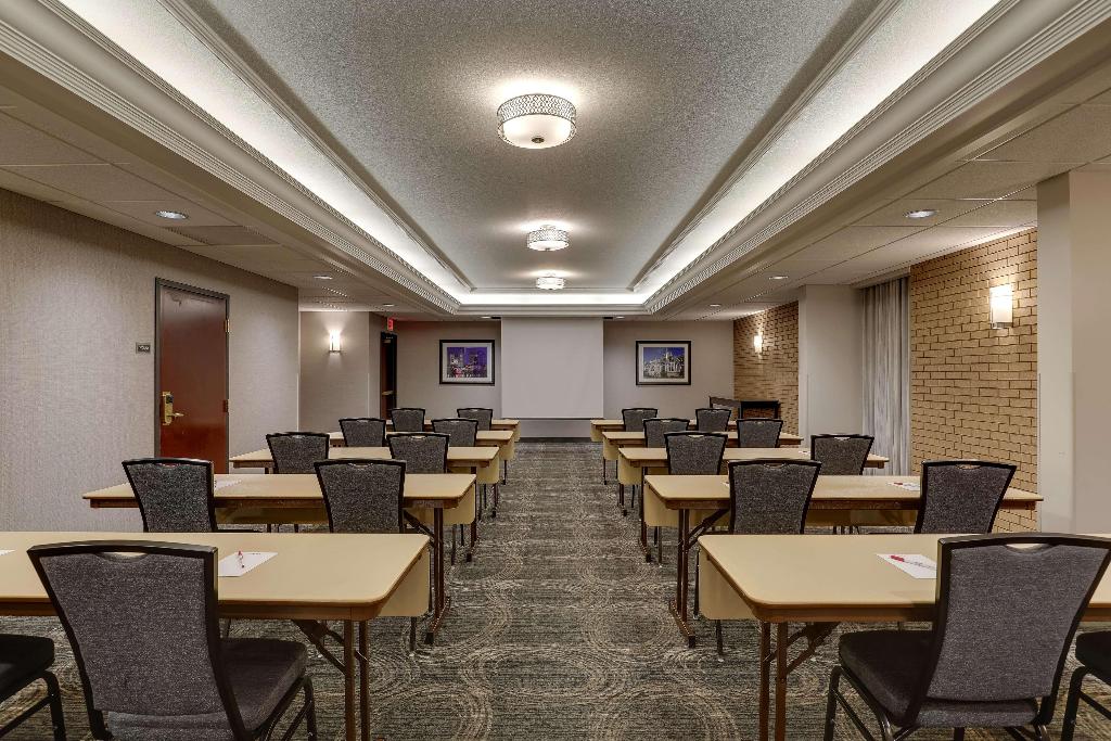 Drury Inn & Suites Columbus Northwest