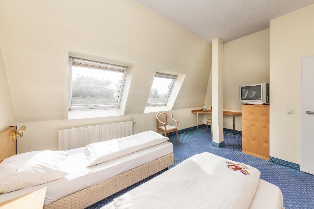 hotel-thumb