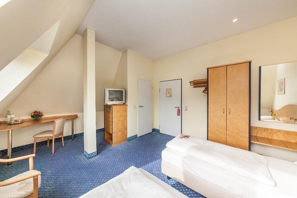 hotel-thumb