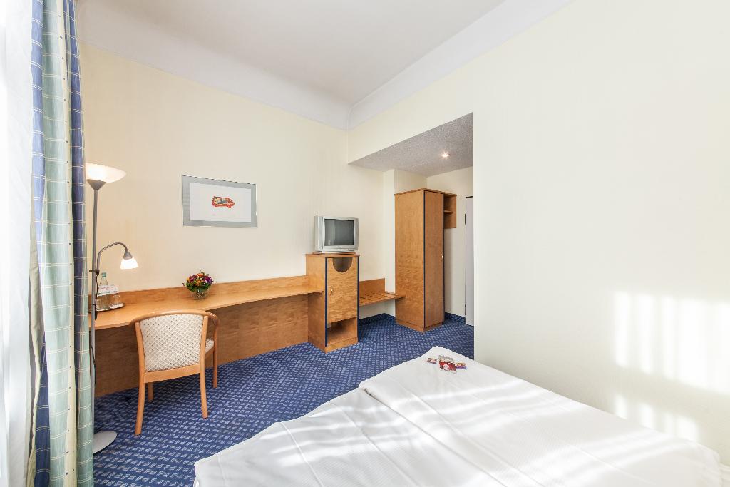 hotel-thumb